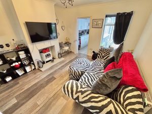 Dining room- click for photo gallery